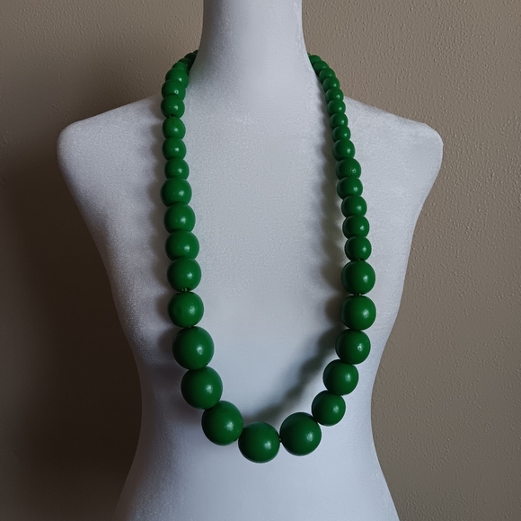 Vintage Chunky Large Wood Bead Necklace Green Wooden Round Ball Beaded 80s Vibes - Picture 3 of 7